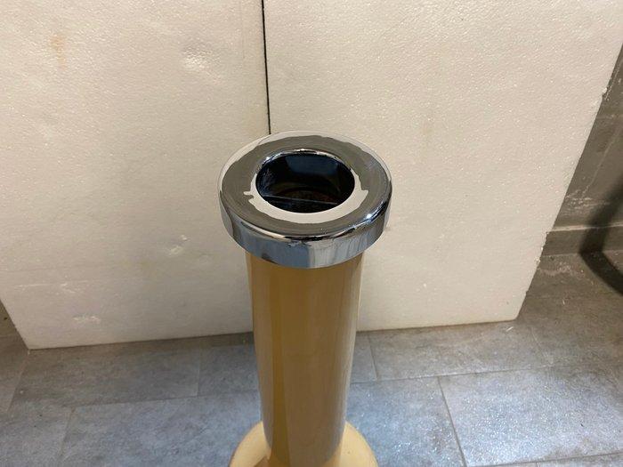 Stilnovo - Joe Colombo - Asbak - Plastic, Staal, IJzer, Antiquités & Art, Antiquités | Meubles | Chaises & Canapés