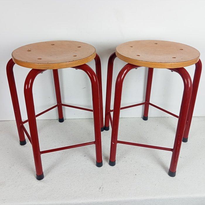 Kruk (2) - Multiplex - Twee schoolkrukken, Antiquités & Art, Antiquités | Meubles | Chaises & Canapés