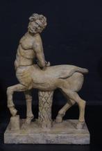 Buste, Furietti in marmo giallo antico - 54 cm - Marmer