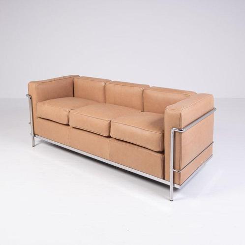 Cassina - Charlotte Perriand, Le Corbusier, Pierre Jeanneret, Antiek en Kunst, Kunst | Designobjecten