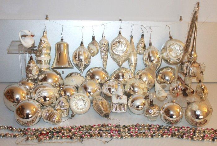 Kerstballen (40) - 40 oude zilveren kerstballen - Glas, Diversen, Kerst