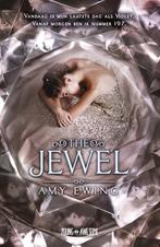 The jewel 1 - The jewel 9789025870393, Boeken, Kinderboeken | Jeugd | 13 jaar en ouder, Amy Ewing, Zo goed als nieuw, Verzenden