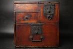 Japanse handelaars kas, origineel ijzeren hardware en