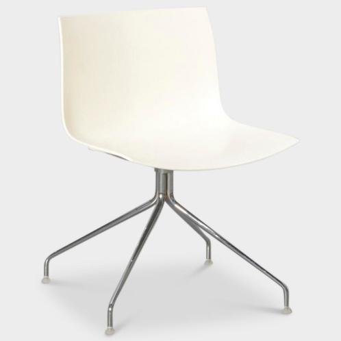 Arper Catifa 46 vergaderstoel, wit, kruisvoet onderstel,, Huis en Inrichting, Stoelen, Gebruikt, Ophalen of Verzenden