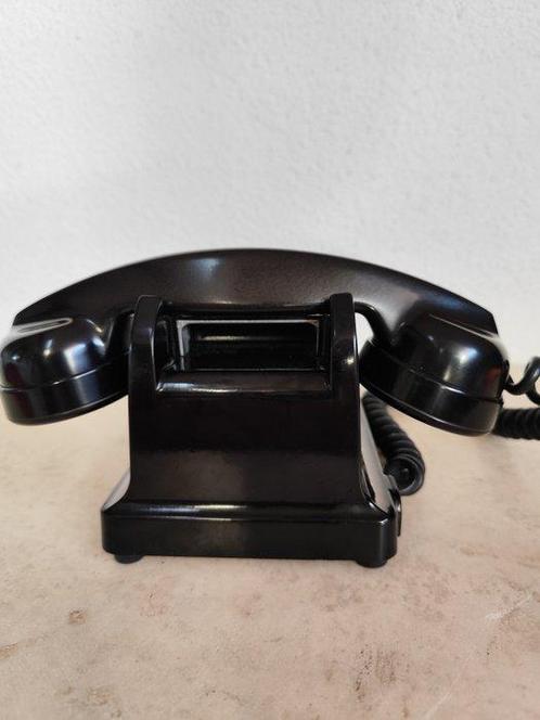 Téléphone analogique - U43 - PTT propriété de lÉtat -, Antiek en Kunst, Kunst | Designobjecten