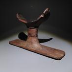 Oud-Egyptisch Hout Hoofsteun. Nieuw Koninkrijk, 1550 - 1070