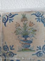 Antiek Tegel (4) - Bloementuil ornament - Antiek - 1600-1650, Antiek en Kunst