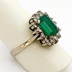 Ring - 18 karaat Witgoud - 0.84ct. tw. Diamant (Natuurlijk), Handtassen en Accessoires, Ringen, Nieuw