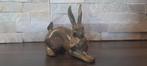 Pierre Chenet (XX-XXI) - Sculpture, Le Lapin allongé - 10 cm