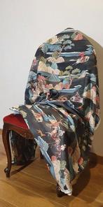 Raar textiel Le CHAVALIER -300x280cm- Jim Thompson stijl-