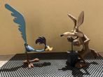 Will E. Coyote and his detonator (21cm) & Road Runner (27cm), Nieuw in verpakking