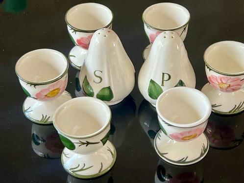 Villeroy & Boch - Eierdopje (8) - wild-Rose - Porselein, Antiek en Kunst, Antiek | Meubels | Tafels