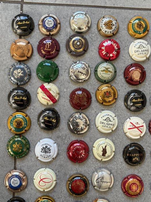 Collectie champagnecapsules - Partij van 275, Antiquités & Art, Antiquités | Jouets