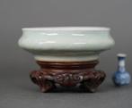 Qing, Chenghua mark - Encensoir - Small Celadon Hidden