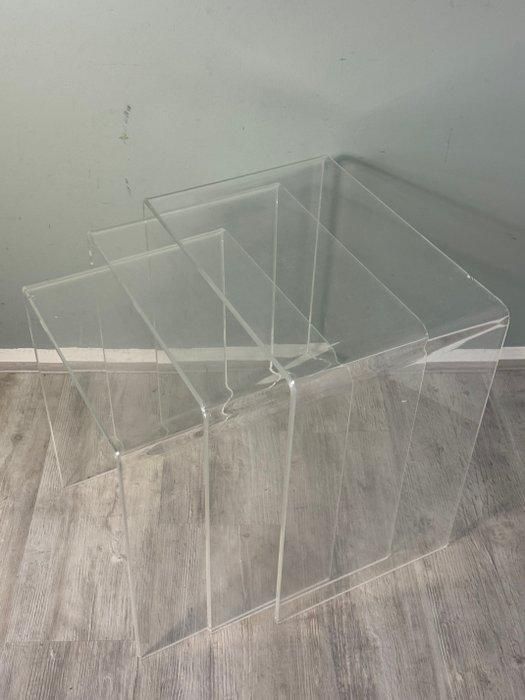 Set bijzettafels - plexiglas - Drie vintage gebogen, Antiquités & Art, Art | Objets design