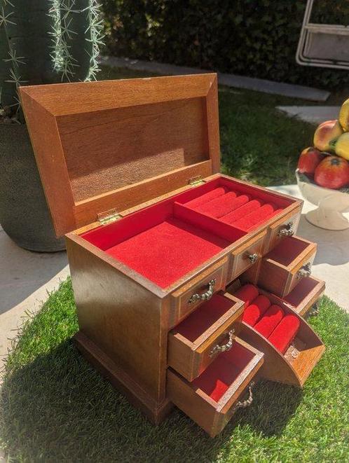 Sieradendoos - Hout - Ambachtelijke meubelmakerij, Antiek en Kunst, Curiosa en Brocante