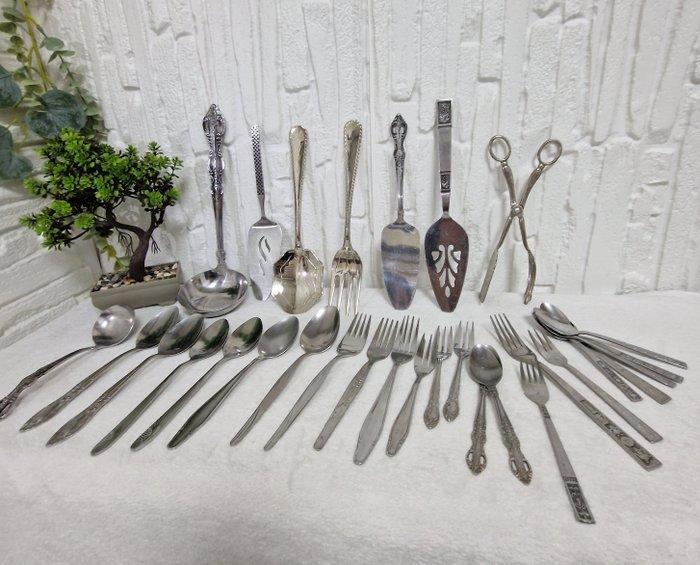 Rare Vintage Flatware Mixed Lot 43 Pc – Spoons Forks Tongs, Antiek en Kunst, Antiek | Keukengerei