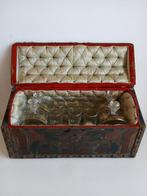 Kist (11) - Hout, Leder, Glas - 1800