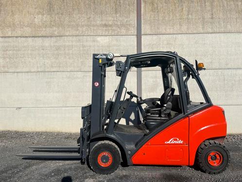 Linde H25D (64) heftruck diesel 2,5 ton - triple, Articles professionnels, Machines & Construction | Chariots élévateurs & Transport interne