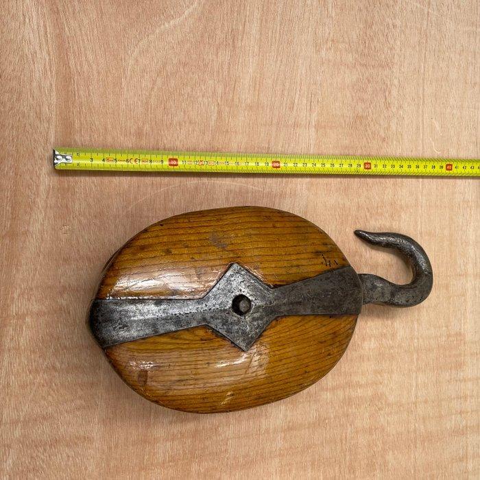 Werkgereedschap (3) - Authentieke katrollen, Antiek en Kunst, Antiek | Wandborden en Tegels