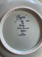 Kunst en Aardewerkfabriek Regina, Gouda - Assiette (9) -, Antiek en Kunst