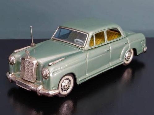 Bandai - Blikken speelgoed - Mercedes 220, Unboxed -, Antiek en Kunst, Antiek | Speelgoed