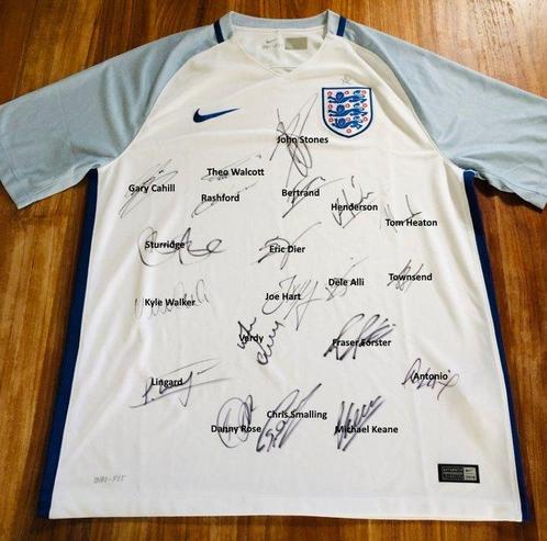Official Signed England Squad 2016/17 Jersey, Verzamelen, Overige Verzamelen