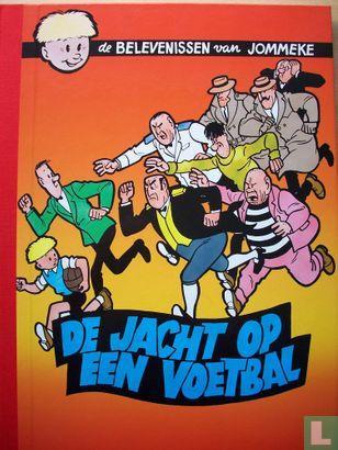 Jommeke - De jacht op een voetbal - 2005, Boeken, Stripverhalen, Zo goed als nieuw, Eén stripboek, Verzenden