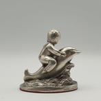 Bimbo con delfino rivestito in Argento 800 - Figure - Argent