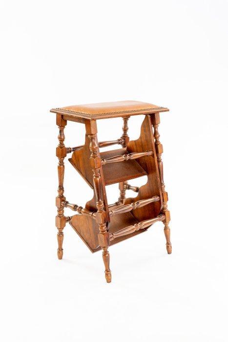 Trapje - Leder, Walnoot, Antiek en Kunst, Curiosa en Brocante