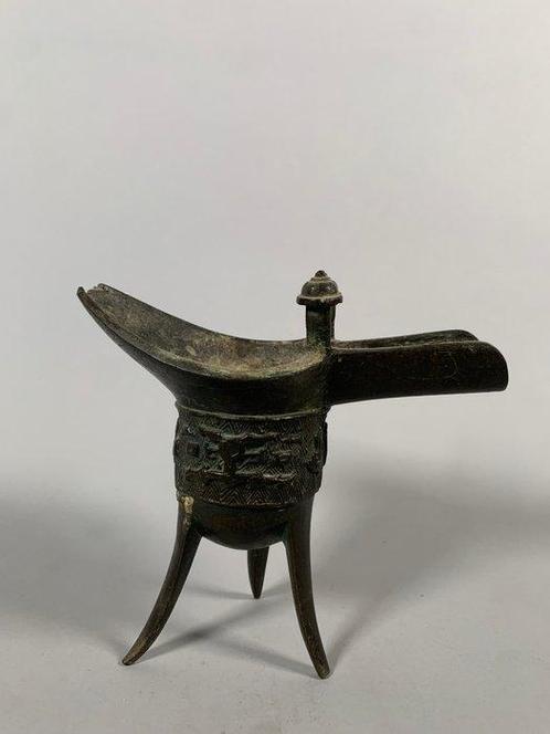 Chinois antique, dynastie Ming Bronze Coupe tripode Jue -, Antiek en Kunst, Antiek | Overige Antiek