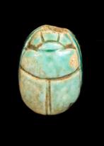 Oude Egypte, Nieuwe rijk Geglazuurde faience Scarab met, Antiquités & Art