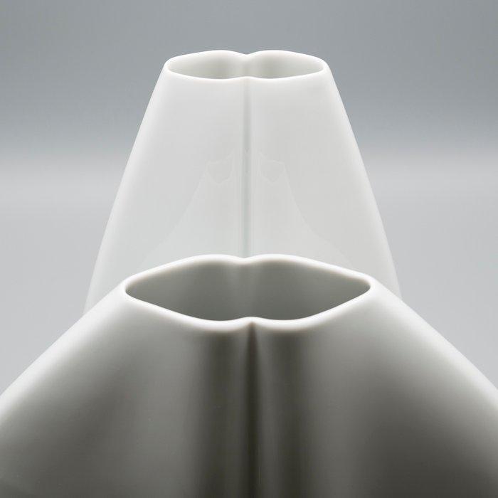 Hutschenreuther - Lorenz Hutschenreuther - Vase (2) - Le, Antiek en Kunst, Antiek | Glaswerk en Kristal