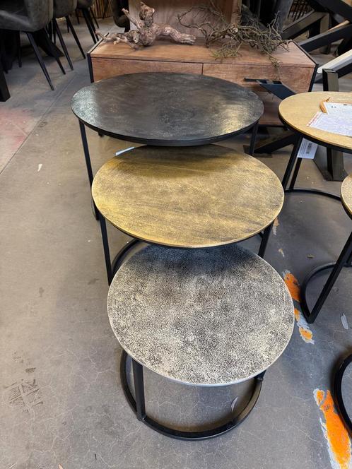Jerrel, set van 3 bijzettafels (nieuw, outlet), Huis en Inrichting, Tafels | Bijzettafels, Nieuw