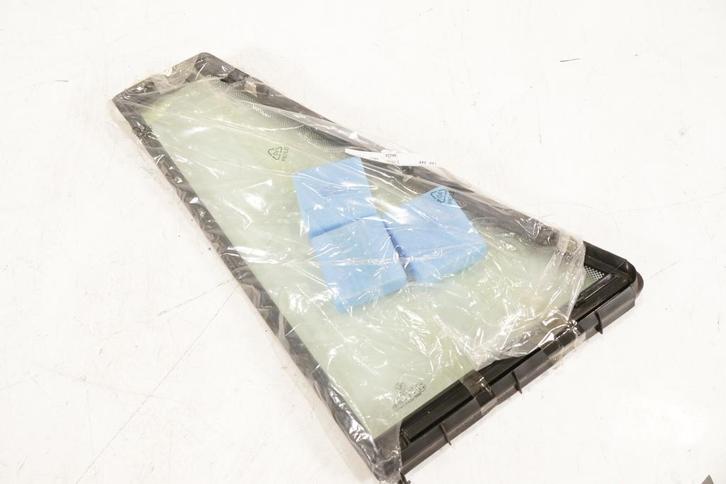 BMW E34 5 Serie Touring OEM Ruit deur rechts achter NIEUW!, Auto-onderdelen, Carrosserie, Ophalen of Verzenden