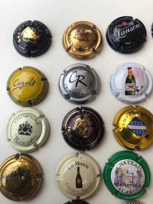 Capsules à champagne (32) - Acier, Antiek en Kunst, Antiek | Speelgoed