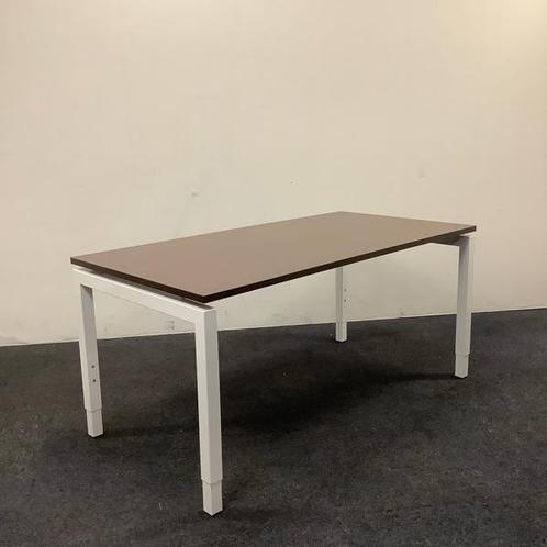 Bureau 160x80 cm, hoogte verstelbaar - 4 poot, wit - bruin, Huis en Inrichting, Bureaus, Bureau, Gebruikt, In hoogte verstelbaar