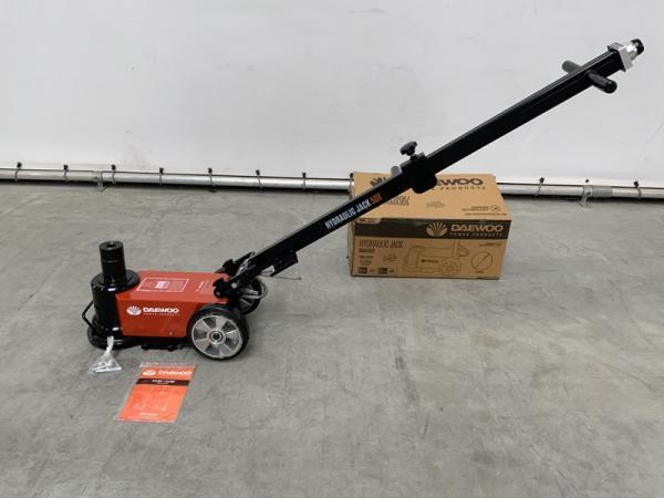 Veiling - Daewoo garagekrik 50 ton pneumatisch-hydraulisch, Autos : Divers, Prises