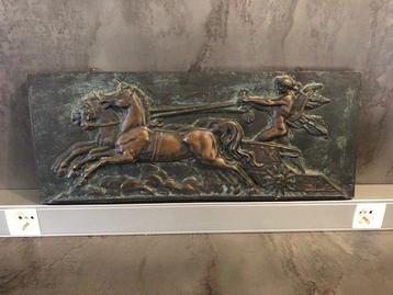 LZ, Apollon sur un char - Plaque - Gepatineerd brons