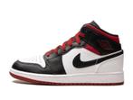 Air Jordan 1 Mid Gym Red Black Toe - Maat 40 EU, Kleding | Heren, Schoenen, Ophalen of Verzenden, Nieuw