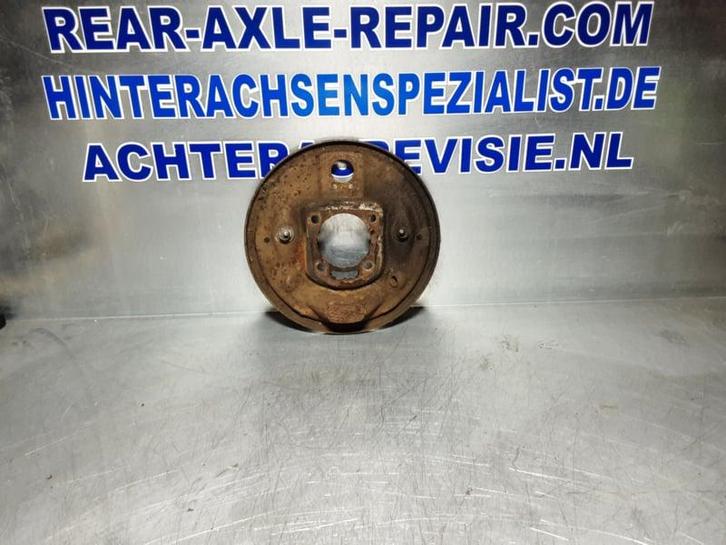 Remankerplaat rechts Opel Rekord C, Opel Rekord D., Auto-onderdelen, Remmen en Aandrijving, Gebruikt, Opel, Verzenden