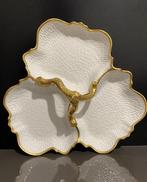 Limoges - Tafelmiddenstuk - Groot bord met 3 gesculpteerde, Antiek en Kunst