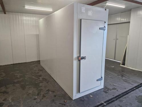 Koelcel 106 x 317 x 226 cm, Zakelijke goederen, Horeca | Keukenapparatuur, Gebruikt, Koelen en Vriezen