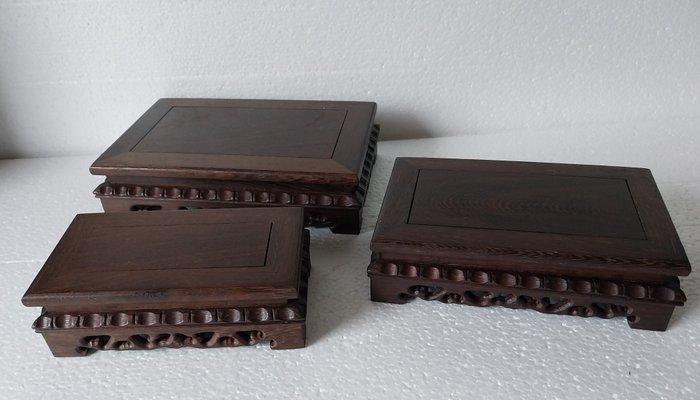 Standaard - 3 houten displays , stands voor bonsai , beeld, Antiek en Kunst, Antiek | Overige Antiek